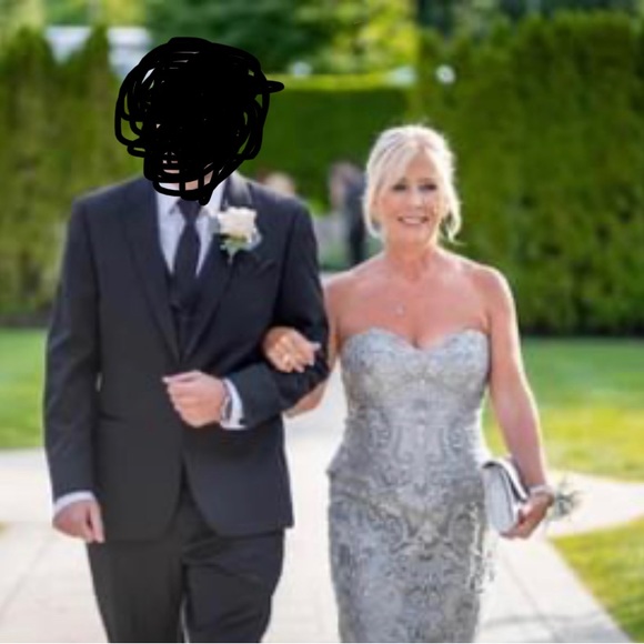 Rina diMontella lace strapless gown, size 8 - Picture 8 of 11